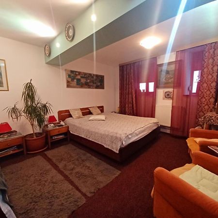 Brasovia Apartment Екстериор снимка